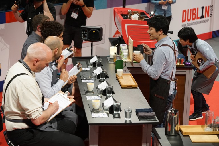 aaa243352d404ce78bb64c8332a29033