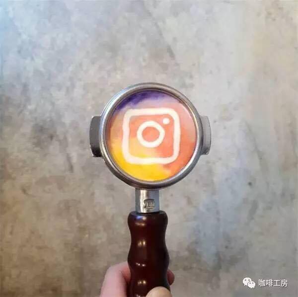 18009871_1779586335388172_166523716_n