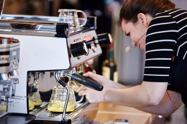 20190411_045642702_iOS