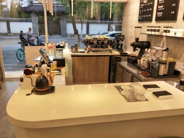 20190712_034047634_iOS