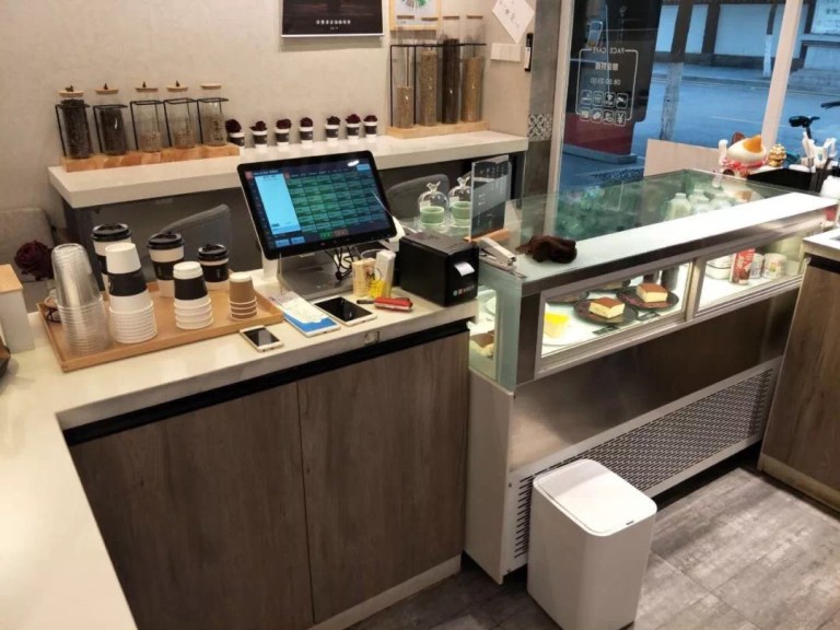 20190712_034057563_iOS