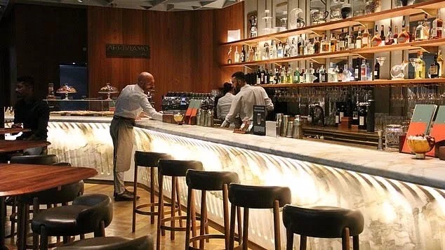 20191008_111643443_iOS