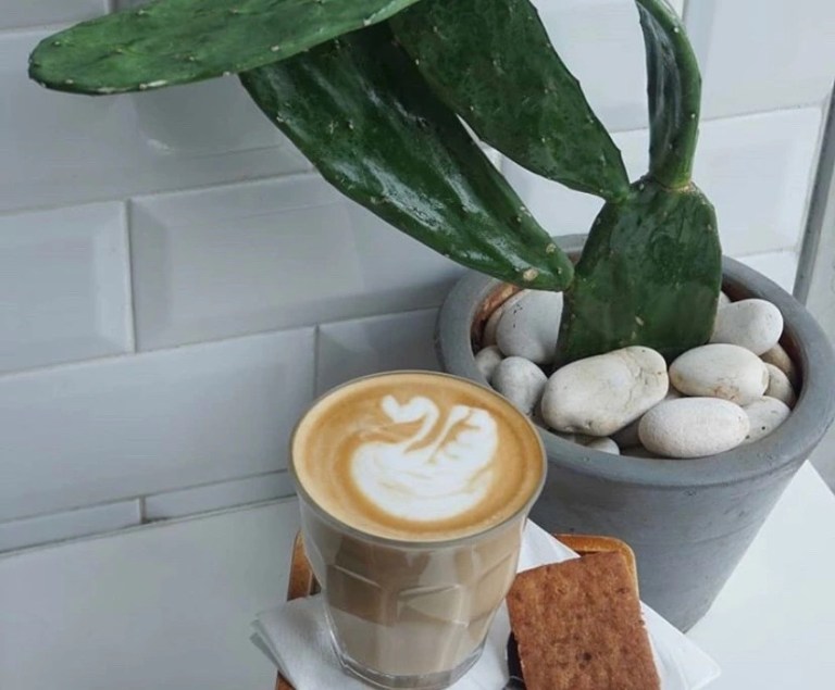 20191125_060445148_iOS