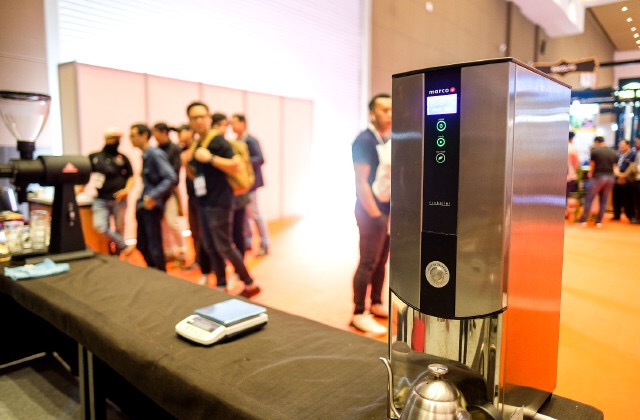 20191209_234155910_iOS