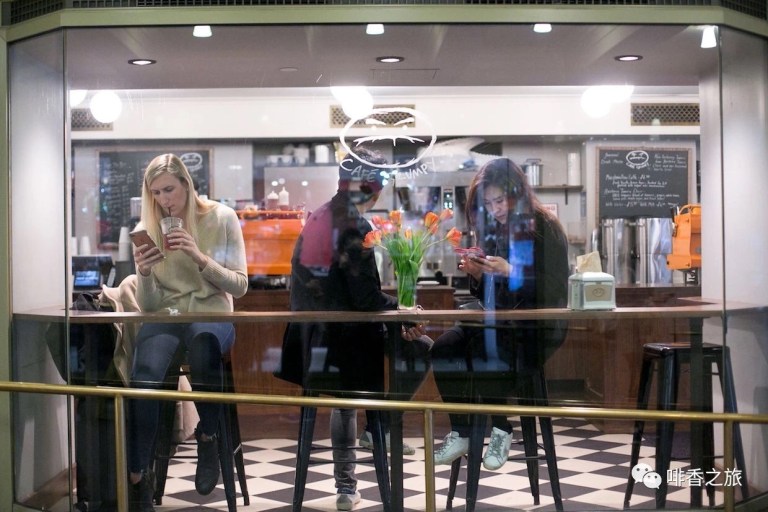 20191209_234343568_iOS