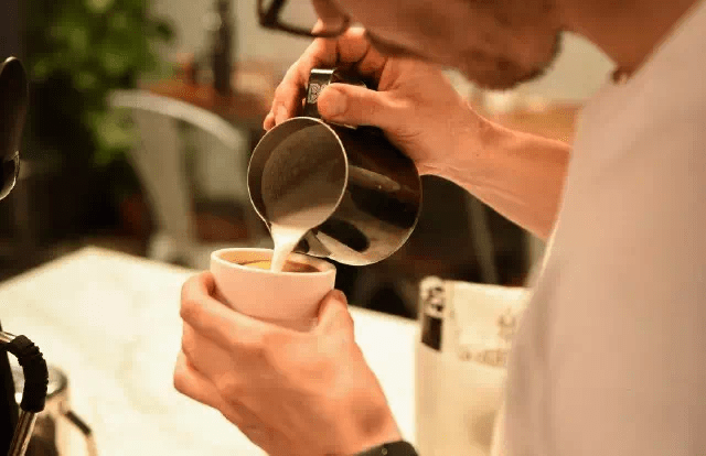 20200130_044217686_iOS