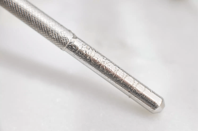 20200417_063549142_iOS