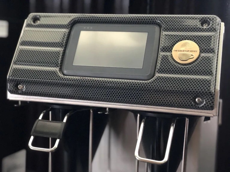 20200511_053909762_iOS