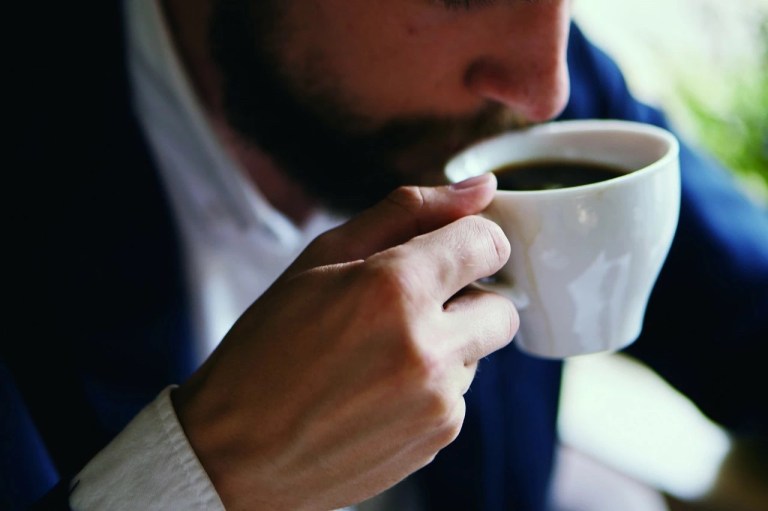 20200617_161546084_iOS