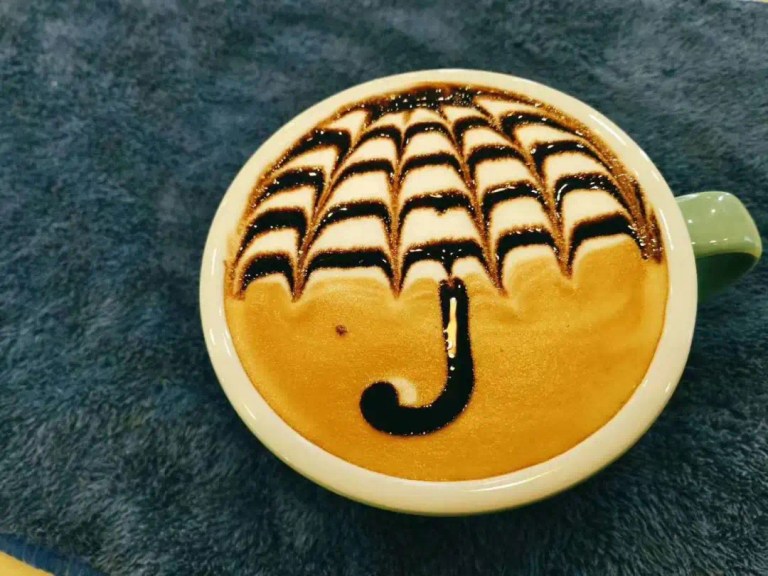 20200624_055835491_iOS