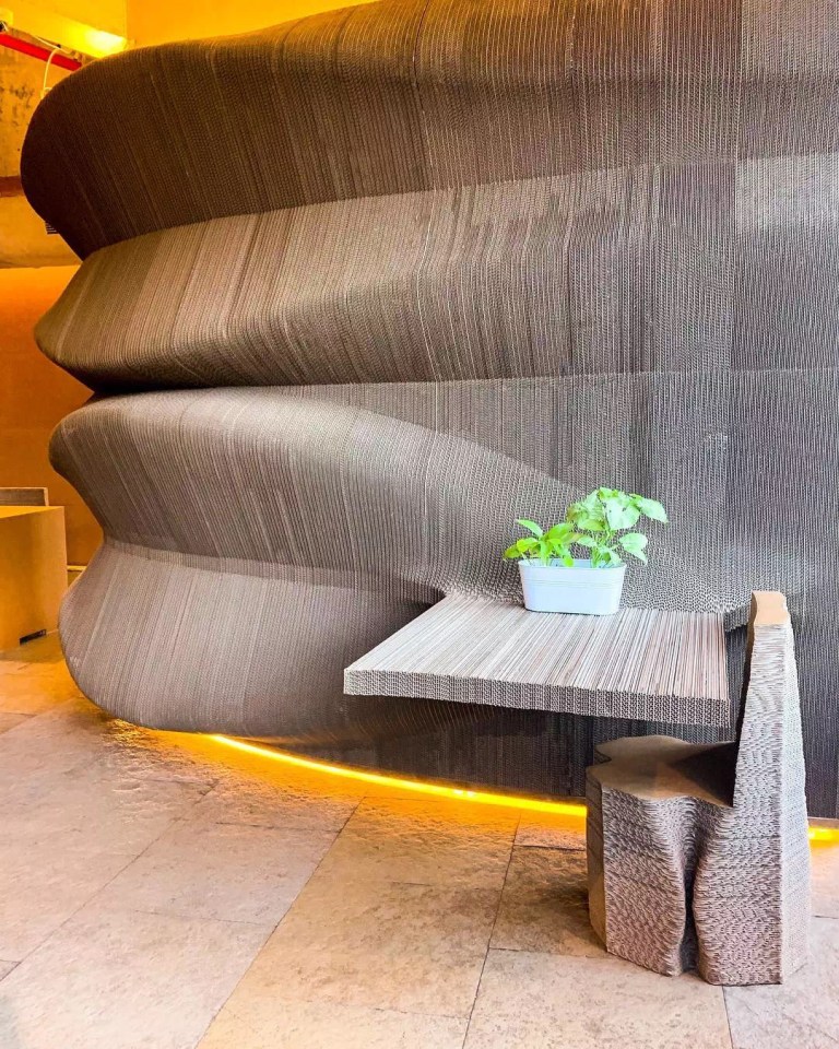 20200801_050655969_iOS