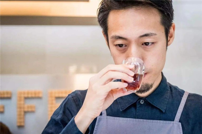 20200817_142506411_iOS