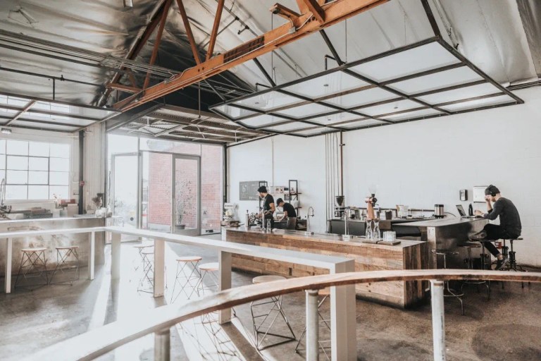 20210216_005811700_iOS