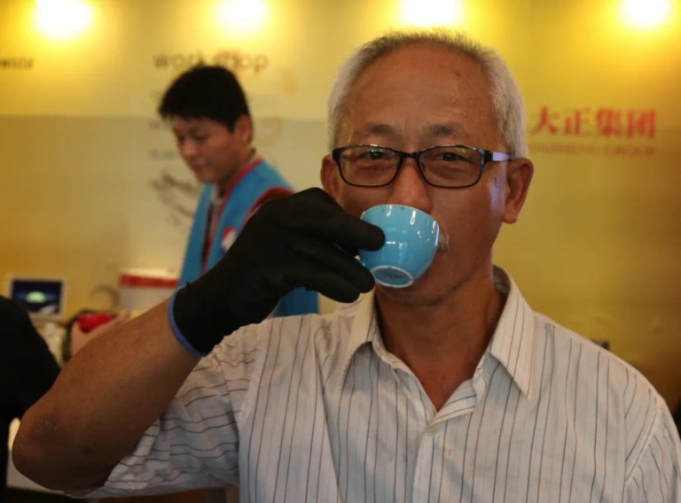 20211214_040643017_iOS