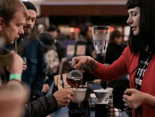 20220215_045806704_iOS